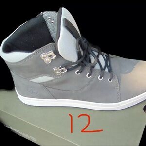 Timberland chukka boots